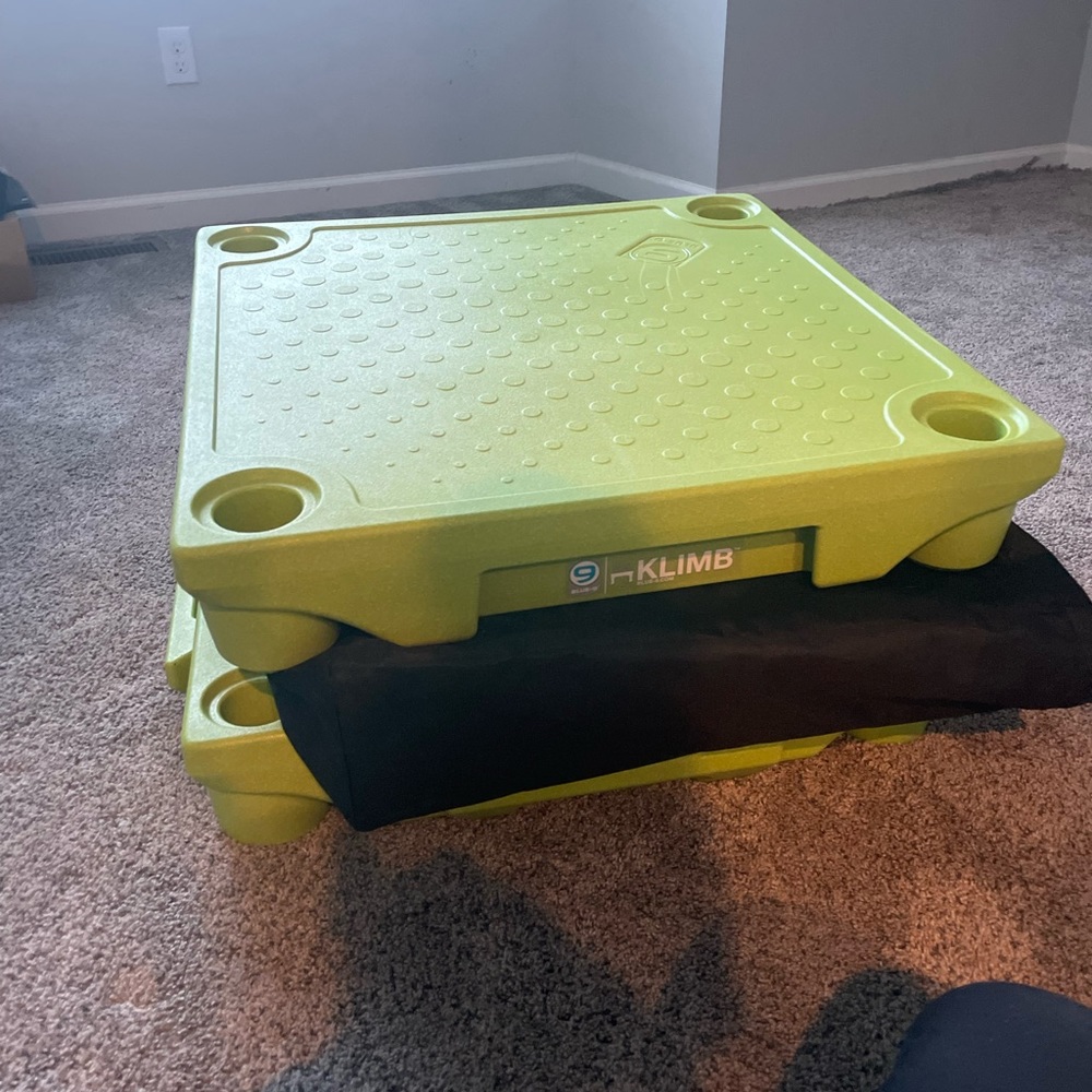 Neon yellow climb